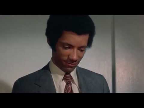 Sisters (1972) Murder Scene